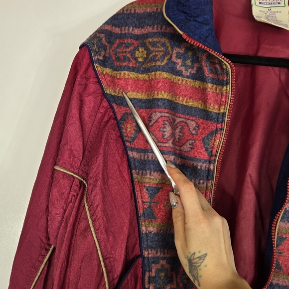 Vintage‎ Westside Connection 90s Aztec Burgundy Blue Windbreaker Long Sleeve - Picture 12 of 17